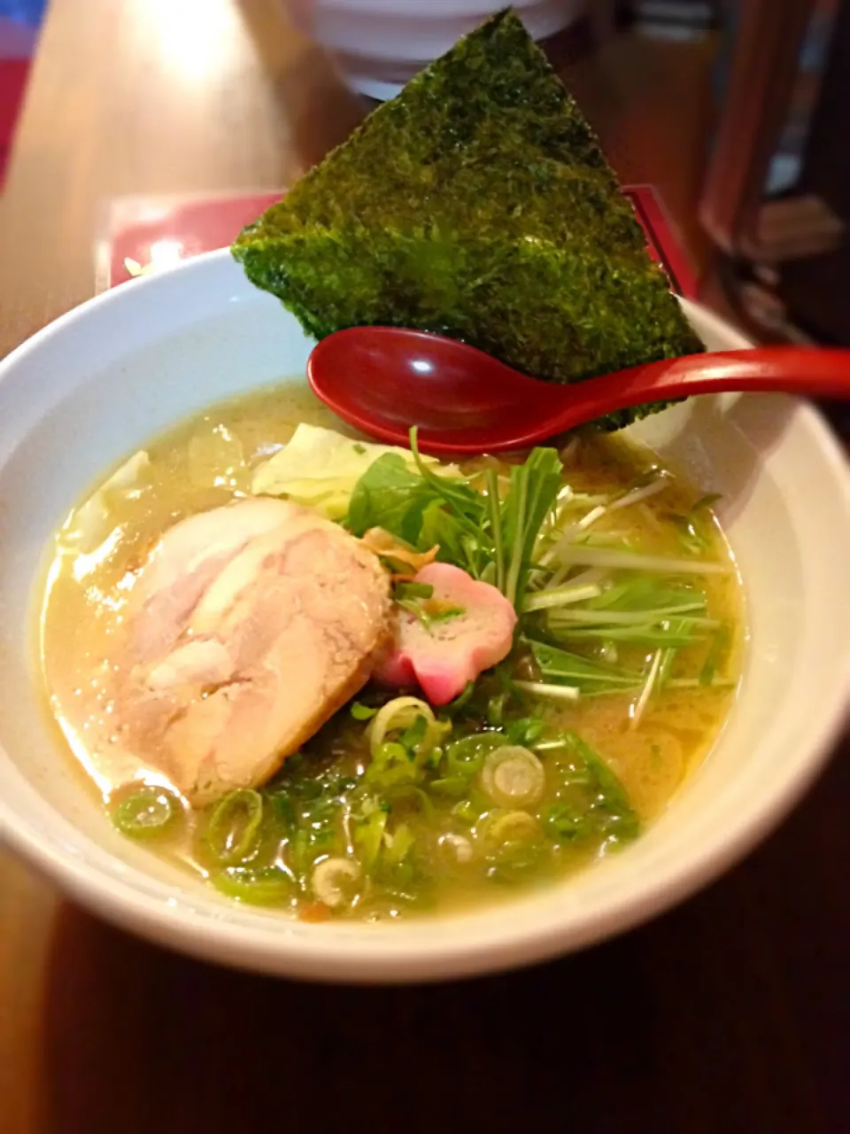 博多鶏炊き濃厚ラーメン|ゆっきーさん