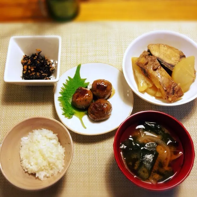 ブリ大根とつくねの夕食|りっちゃんさん