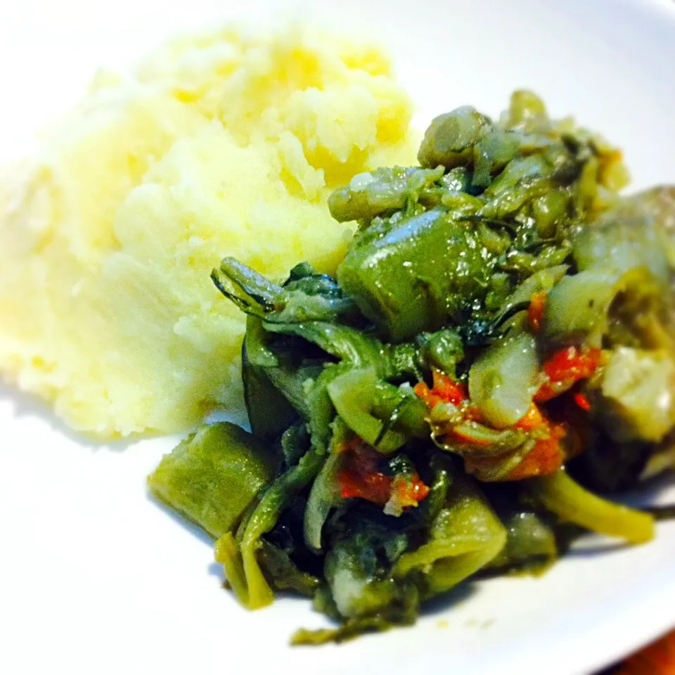 Mashed potatoes & artichoke green leafy veggies|Stefan Labuschagneさん