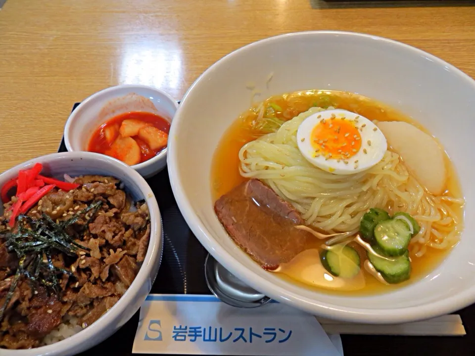 冷麺と焼肉丼|ケイトさん