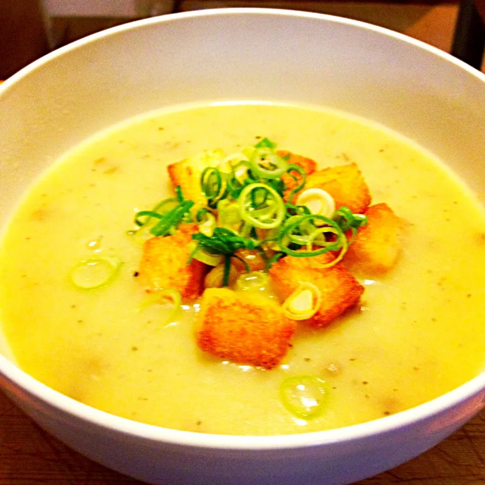 Mixed Bean Soup with Garlic Croutons|Emanuel Hayashiさん