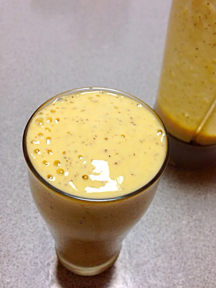 Banana-Kiwi- orange- yoghurt smoothie|viviさん