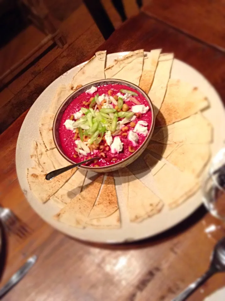 Beetroot purée with pita bread|Mistaleさん