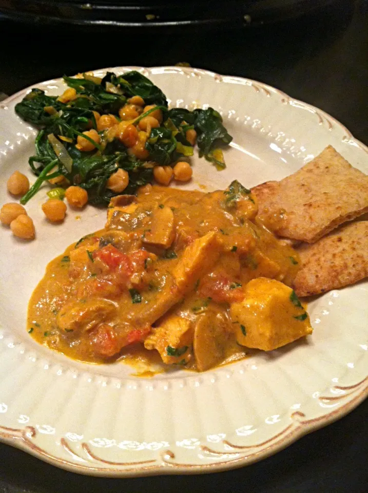 Coconut Chicken Curry, Naan, Chickpeas and Spinach|K Goodnessさん