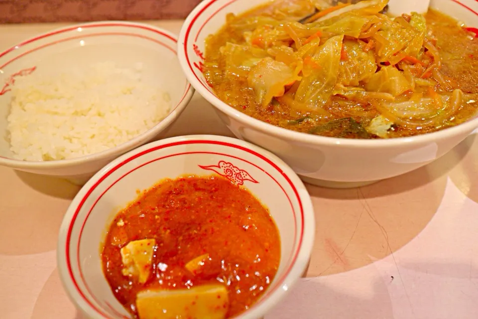 味噌タンメンに定食|マハロ菊池さん