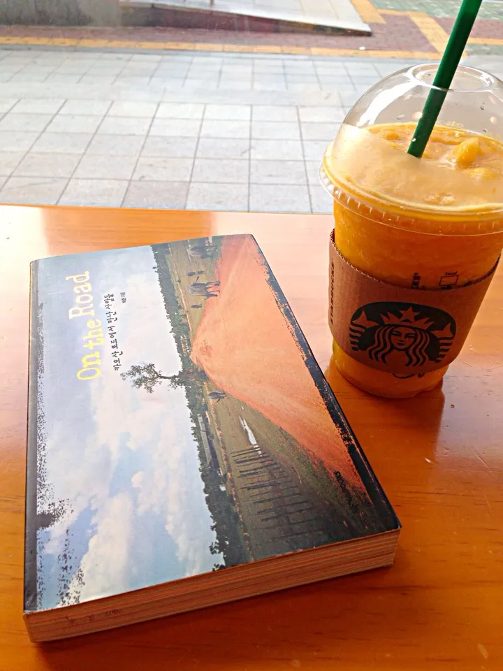 Starbucks Mango Frappuccino|do.Lさん