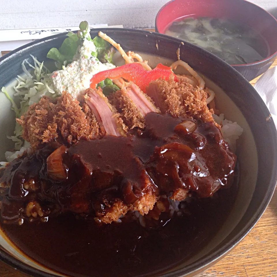 ウヰンブル丼@トキワ(新富町)|塩豚骨さん