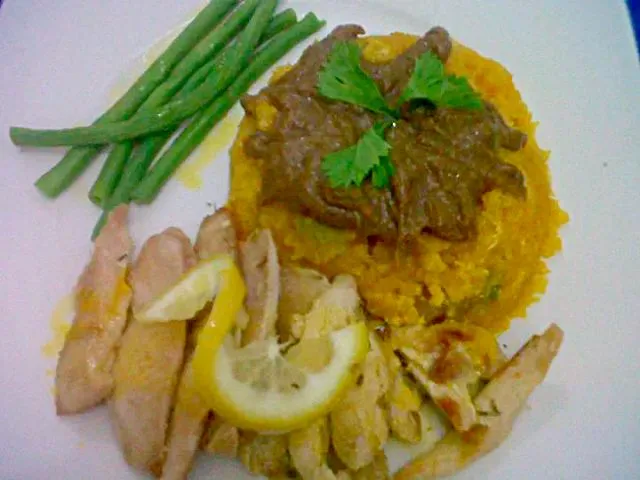 Mushed pumpkin and Grilled white meat with peanut sauce|Dan Alfred Garcia Madriagaさん