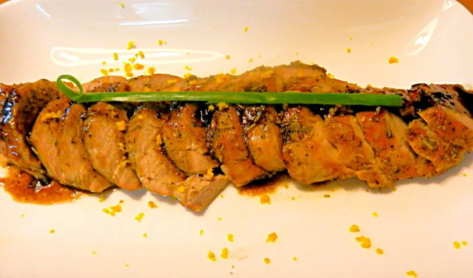 Snapdishの料理写真:Roast Pork loin with Balsamic reduction|ダイアナさん