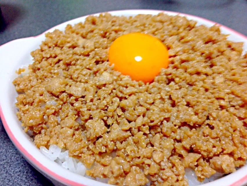 生姜たっぷりそぼろ月見丼|バシホさん