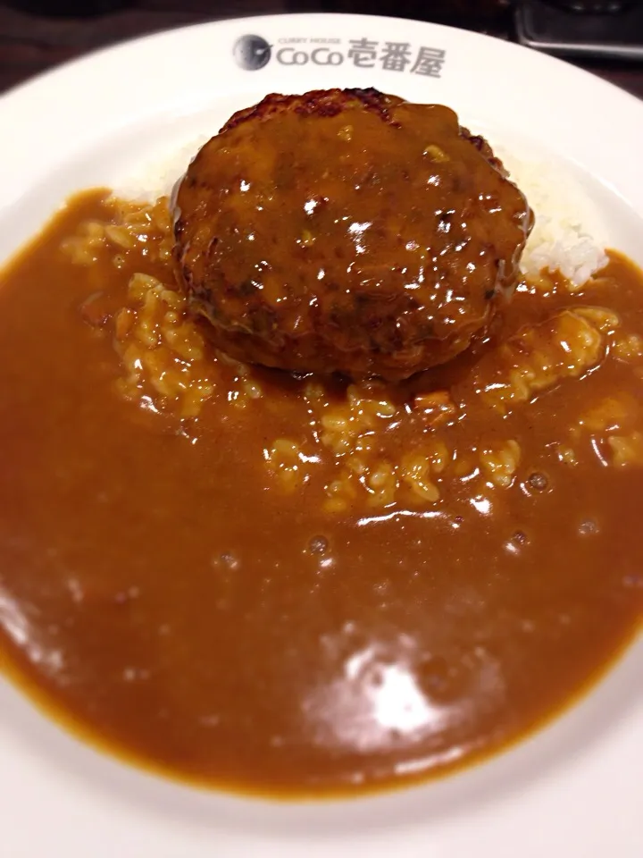 Snapdishの料理写真:チーズインハンバーグカレー|LiNxさん