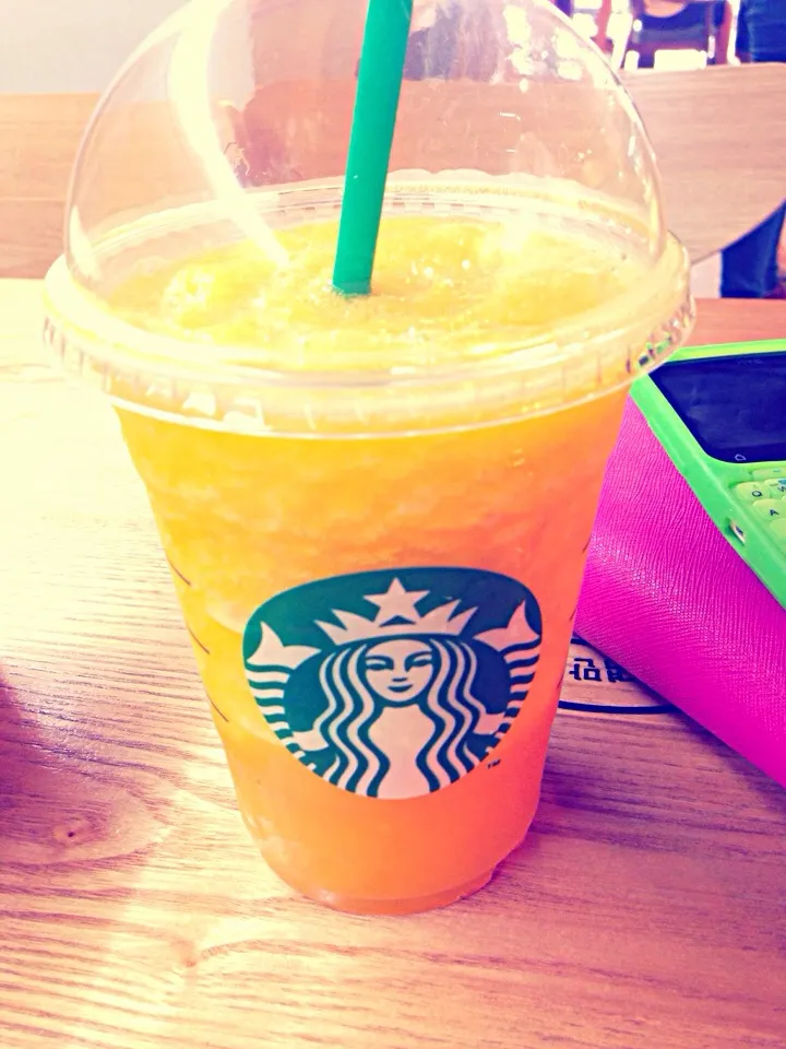 Starbucks Mango Pudding Frappuccino|do.Lさん