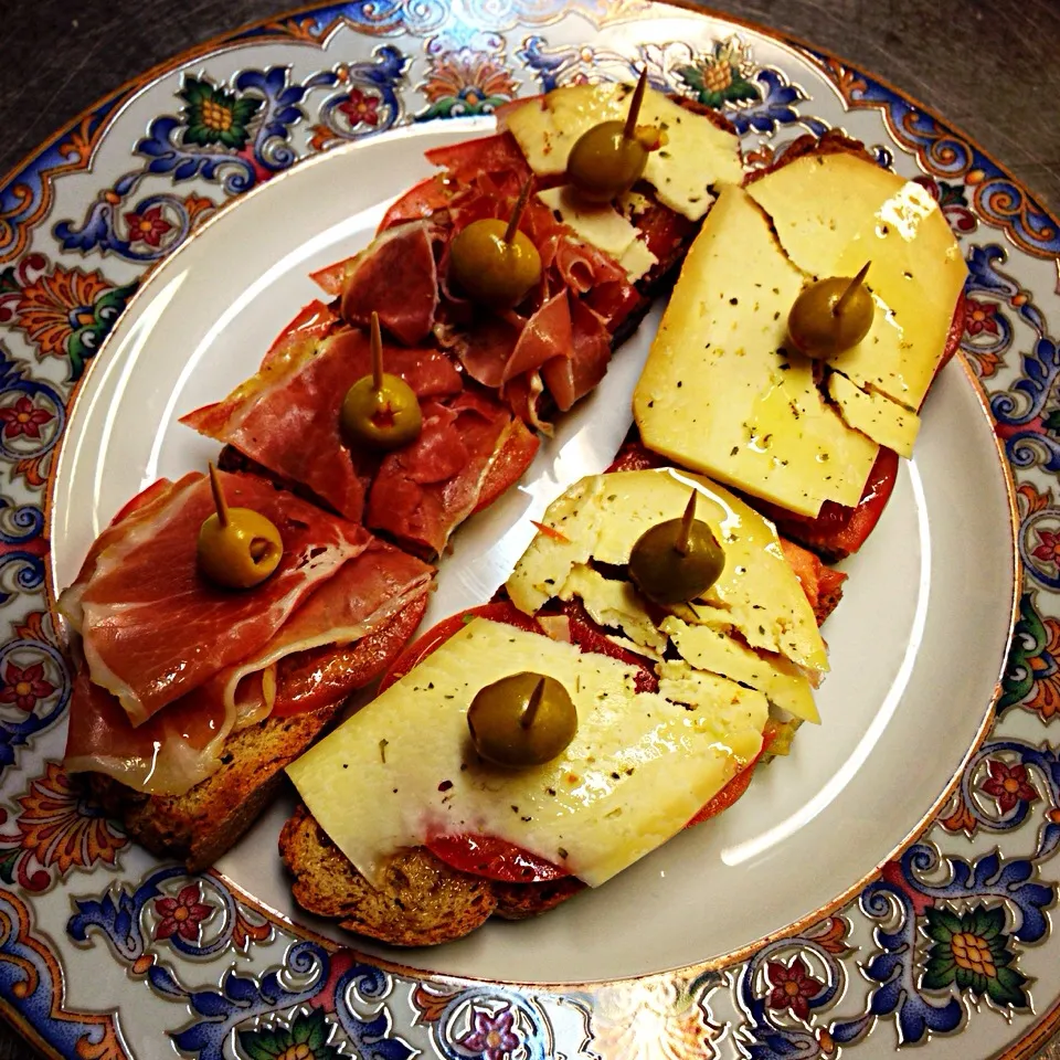 Pa amb oli de Queso mahonés y Jamón Serrano|Joan Lorente Grimaltさん