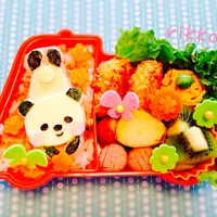 お花畑のパンダお弁当〜🌼|rikkoさん