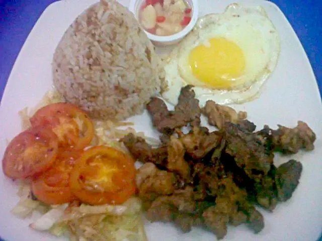 Snapdishの料理写真:Philippines most Popular Food for breakfast the Tapsilog|Dan Alfred Garcia Madriagaさん