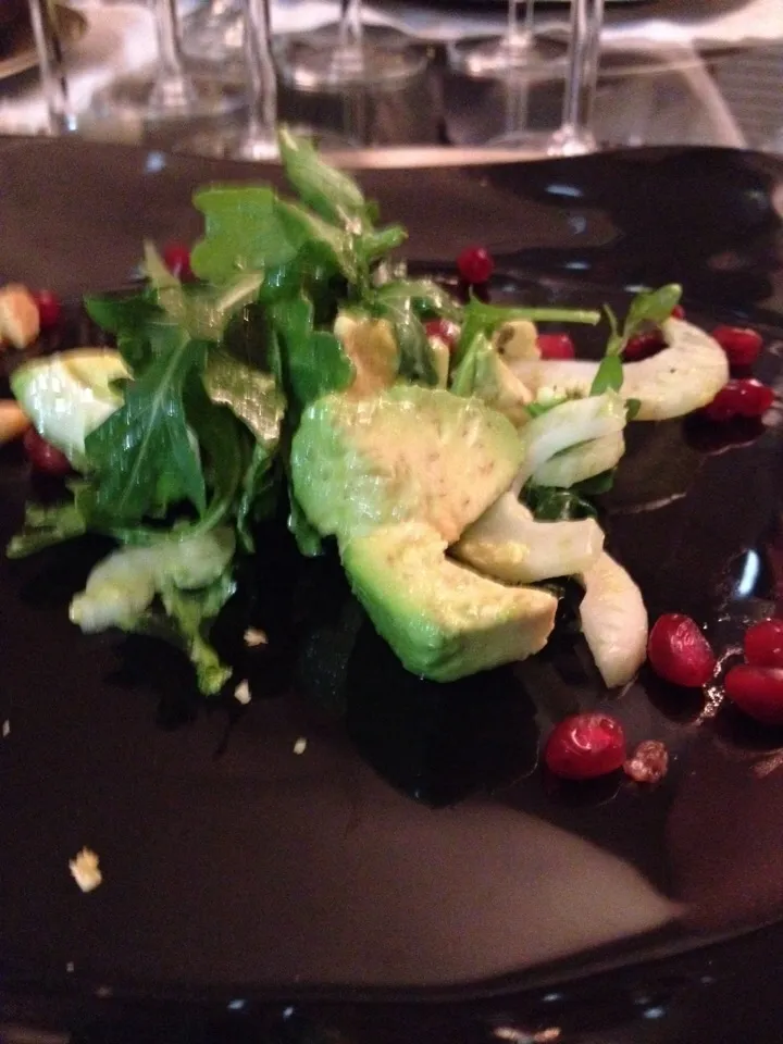 Avocado, Fennel, Arugula and Pomegranate Seeds with a Lemon Vinaigrette|Christine pavelkaさん