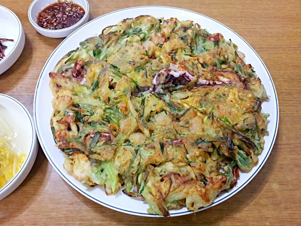 파전
korean food called Pajeon|Jennifer Leeさん