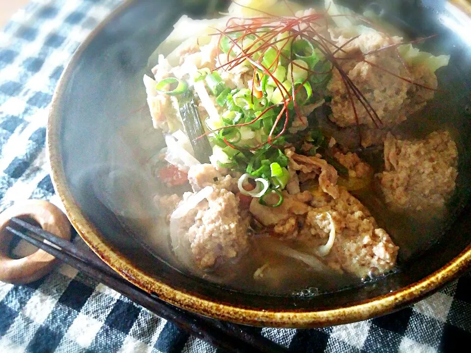 熱々゛肉団子ゴロゴロ塩ちゃんこ♪
うどんΨ(￣∇￣)Ψ|みき🍴さん