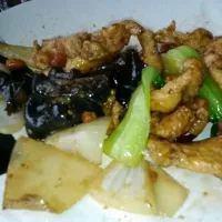 Snapdishの料理写真:chicken with cashew...thai dish|rizaldy rodriguezさん