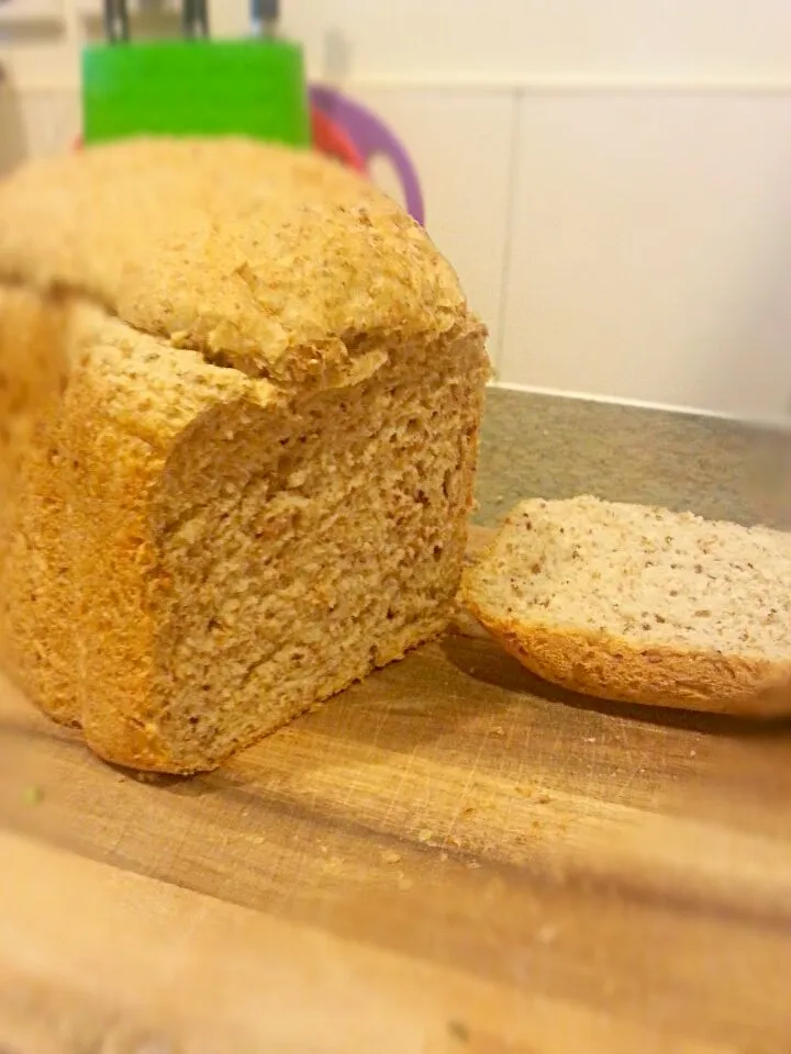 Home baked mixed grain bread|Aya Rawhitiさん