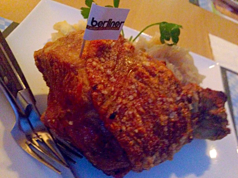 Snapdishの料理写真:German Roasted Pig's Hock|willklhさん