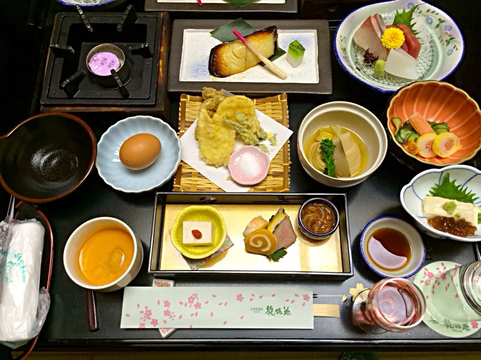 ホテル龍城苑 夕食|くらんさん