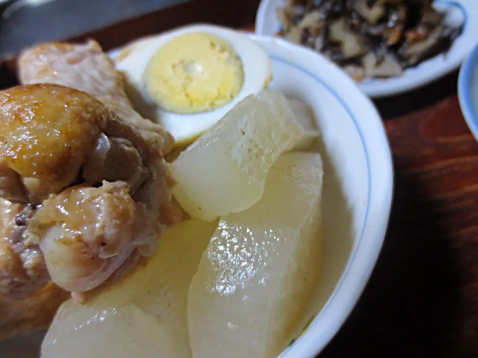 手羽元とゆでたまごと炊いたん。|oisiimon0508さん