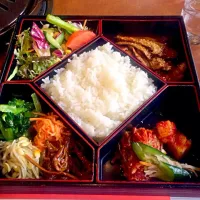 Snapdishの料理写真:東京飯店の焼肉弁当！|さくらさん