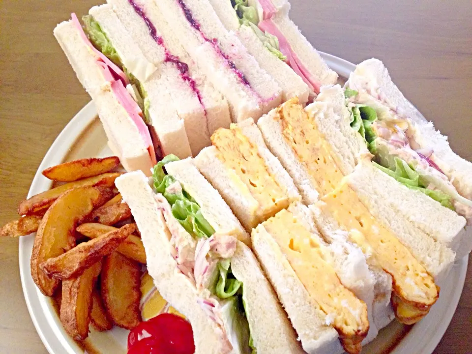 サンドイッチでブランチ🍞|かずみさん