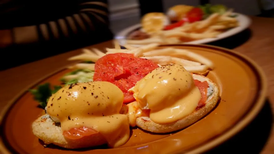 Salmon Egg Benedicts|Augustine Yoonさん