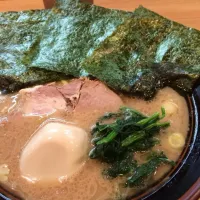 Snapdishの料理写真:紫蔵のラーメン♡|Aoi Sakamotoさん