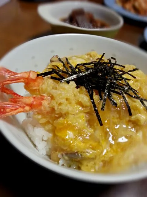 エビ天の卵とじ丼|ふりるさん