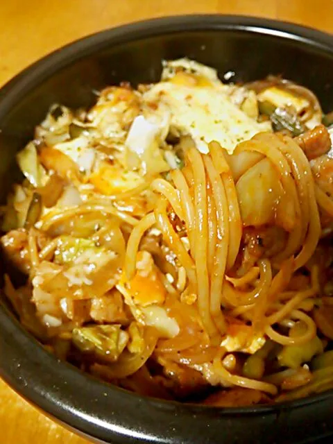 焼き焼きパスタ ダブル(下層)|徳之島トトロンヌさん