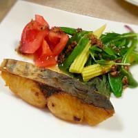 鰆に小麦粉まぶしたフライパン炒め