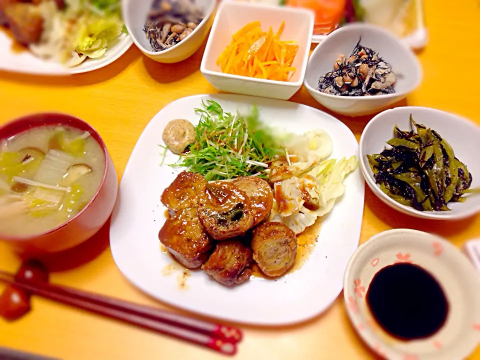 Snapdishの料理写真:豚肉と茄子のくるくるロール照り焼き定食〜|あいあいさん