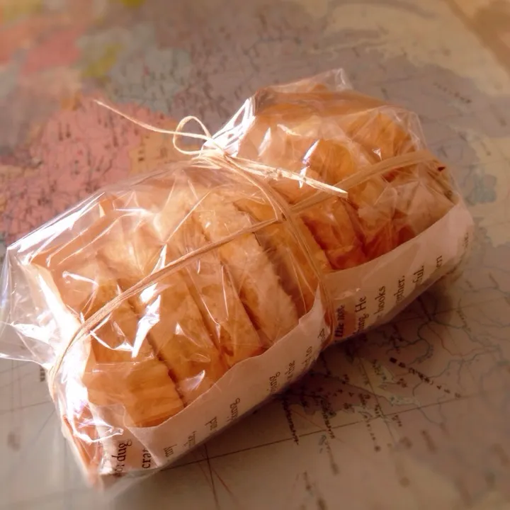 Snapdishの料理写真:Cookies wrapping 駅であったお友達が傘を貸してくれたお礼に作った。|NANAさん