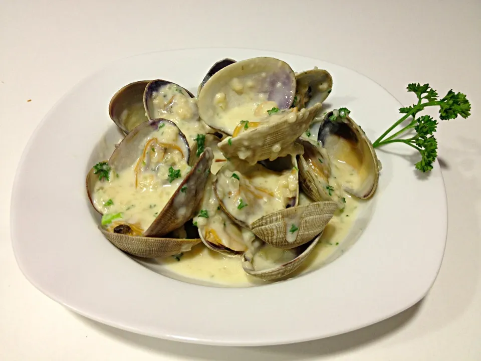 Snapdishの料理写真:Clams french style|Guillermoさん