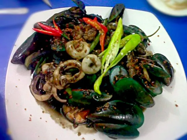 Snapdishの料理写真:my very own: Mixed Seafoods ala Negra|Dan Alfred Garcia Madriagaさん