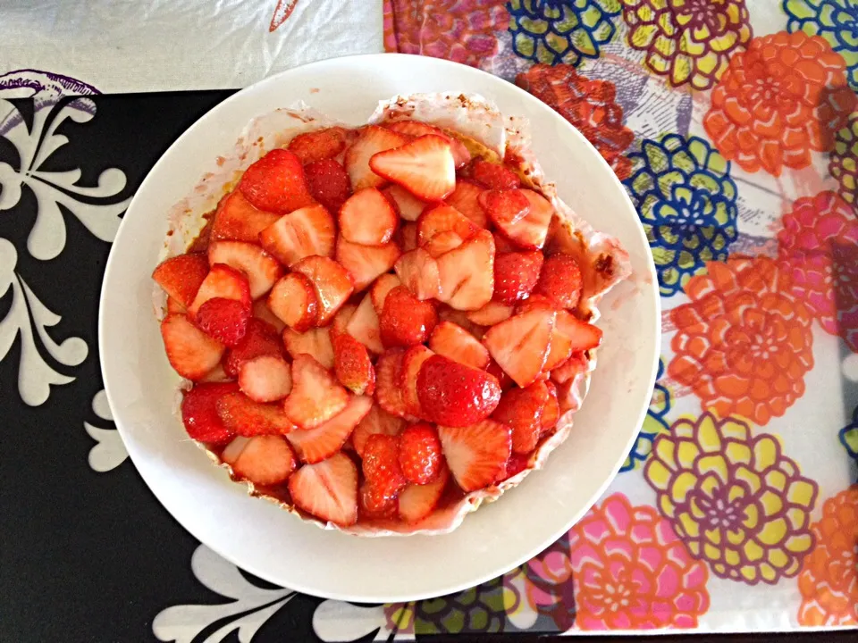 Strawberry Macaroon Galette|이진화さん