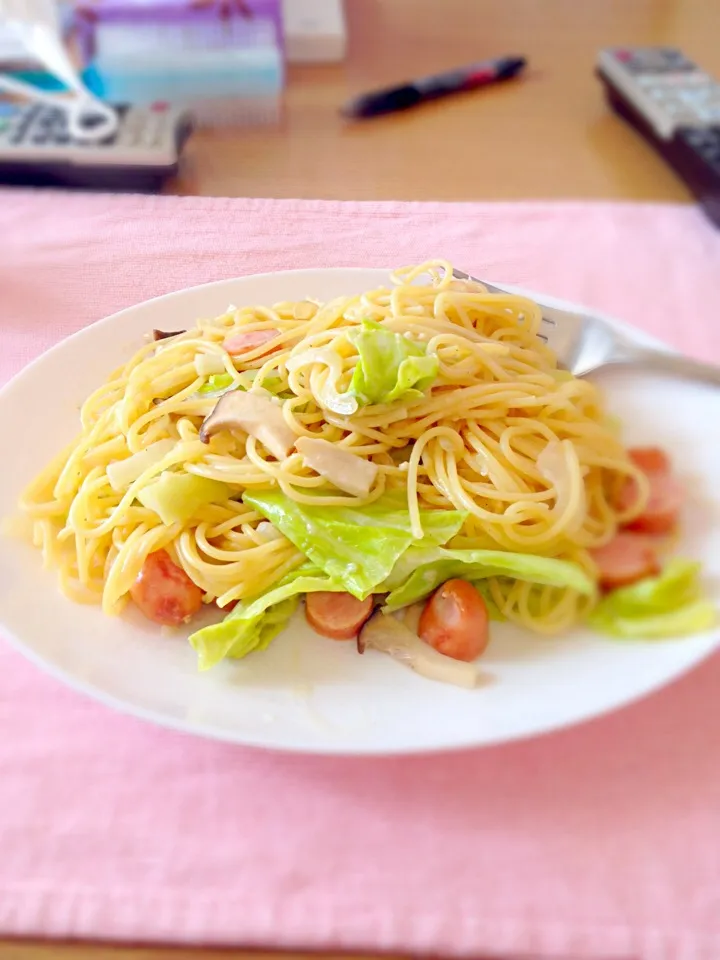 昼食のクリームパスタ|もえさんさん