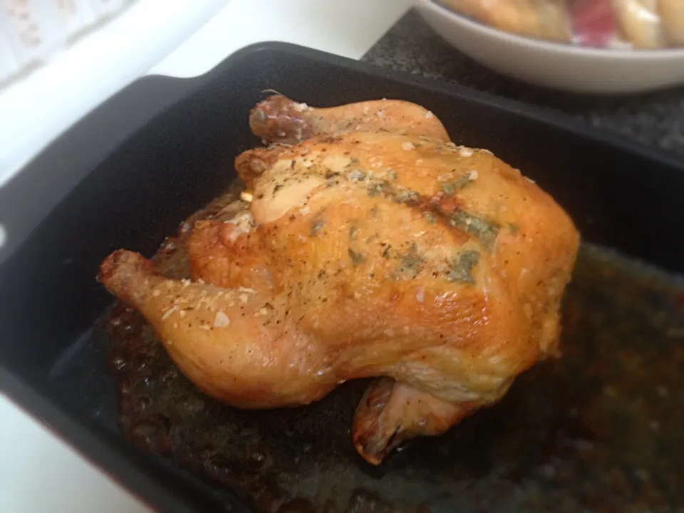 Lemon thyme crispy skin roast chicken|Samantha Jane Russoさん