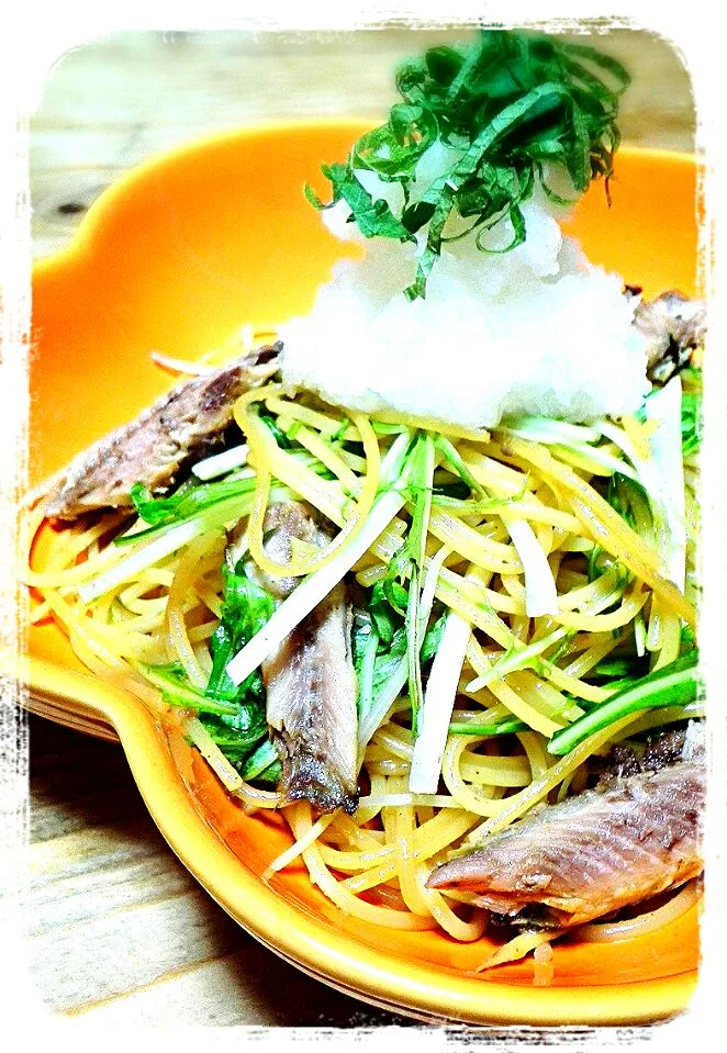 Snapdishの料理写真:丸干しいわしと水菜の和風パスタ~にんにく柚子こしょう風味~|しょうこさん