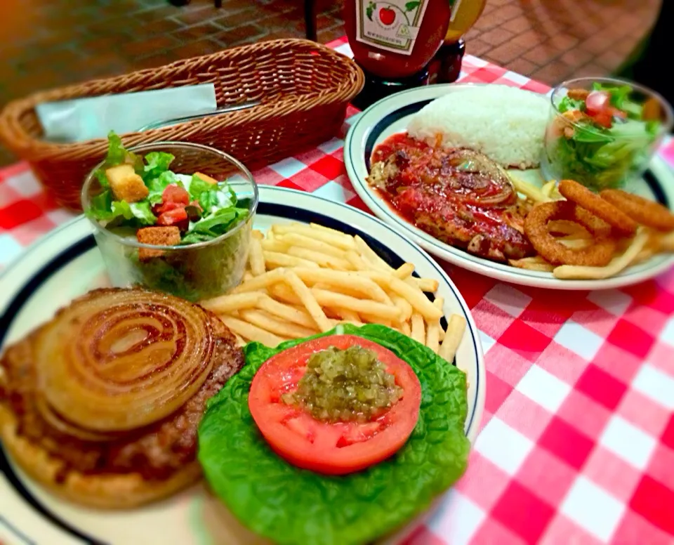 ClassicCheeseBurger&Mexican Chicken Plate|ClassicalCoffeeRoaster,co.ltdさん