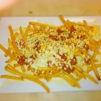 chorizo sausage cheese fries|matt hatchewさん