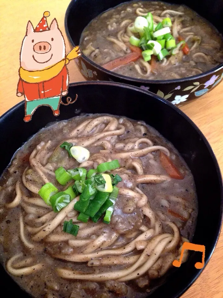 とろ〜り♥︎黒胡麻煮込みうどん。 まちまちこさんの真似っこ。Black sesame stew udon.|Misuzu(@misumisu0722 )さん