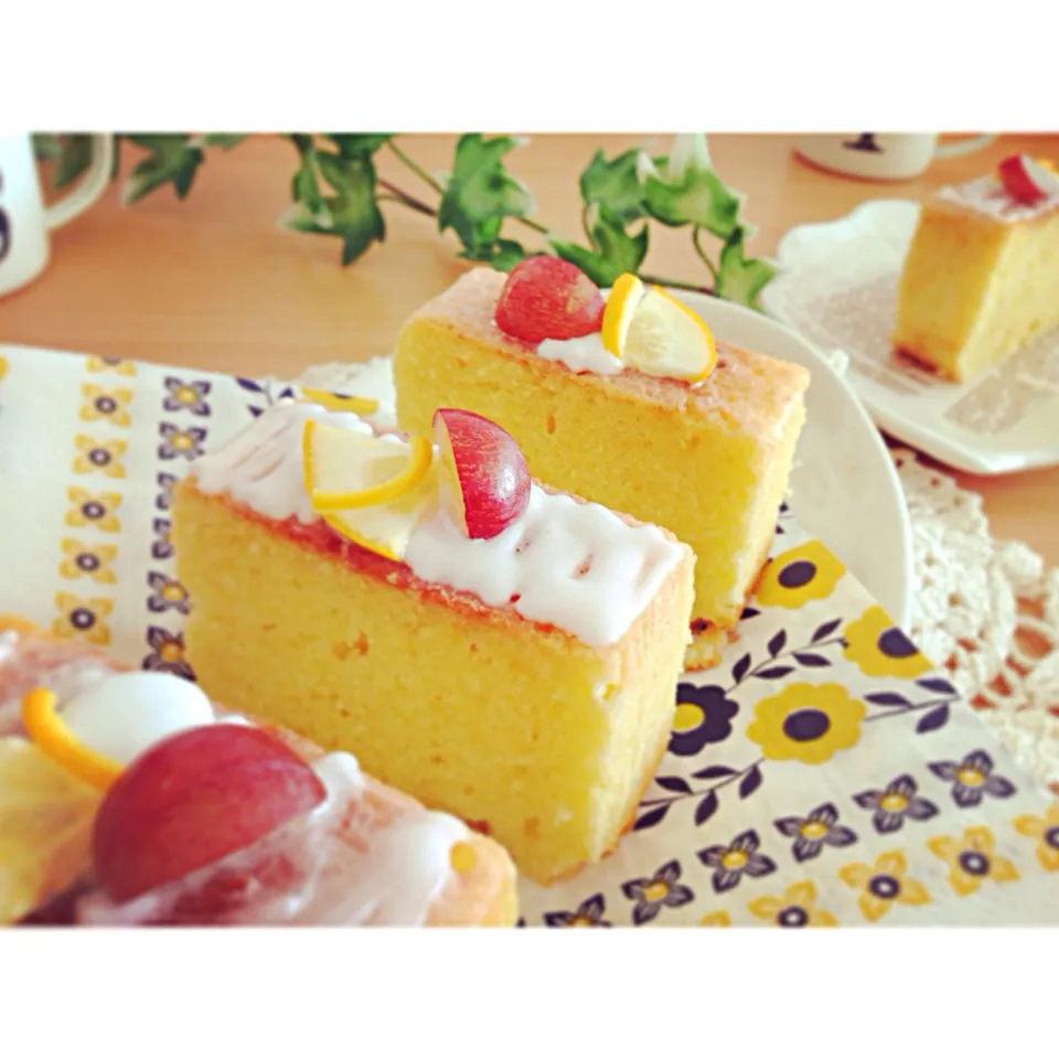 Snapdishの料理写真:おかなさんの♡レモンケーキ ウィークエンド シトロン( •ॢ◡-ॢ)-♡|rieさん