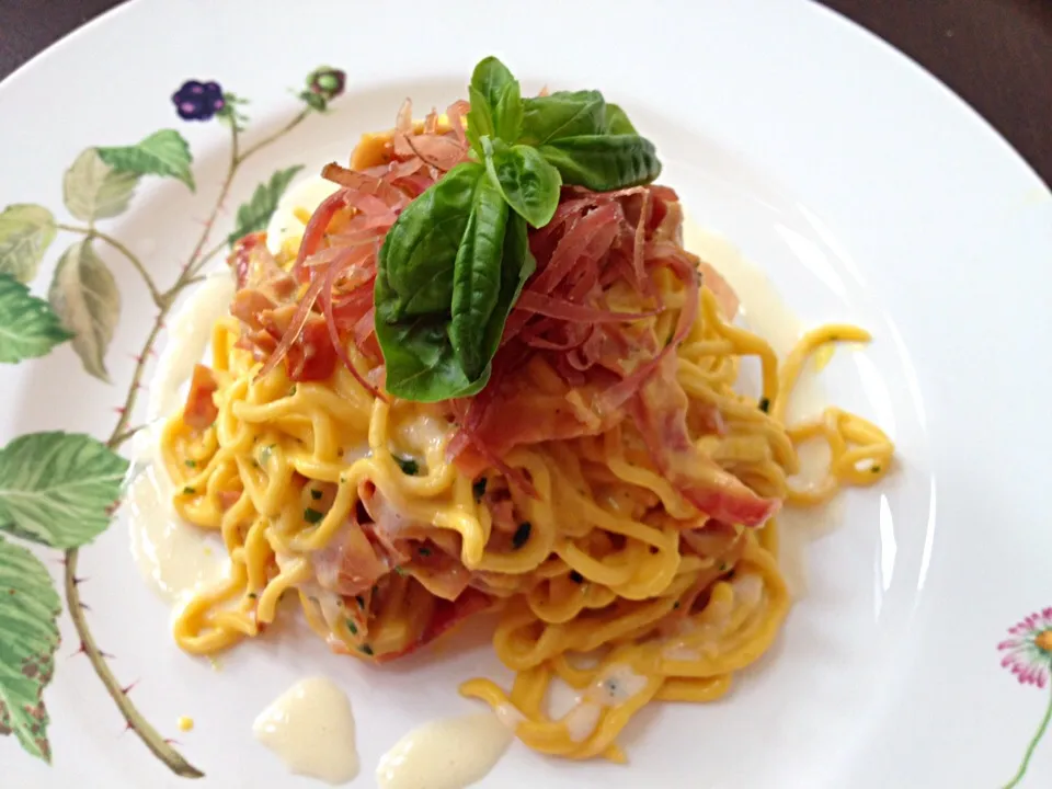 イタリアから来た新しい友達が作ったホームメイド Italian Pasta、生地から今日家で作りました😘|jamieさん