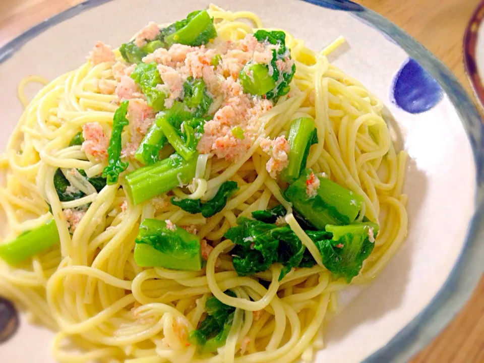 ズワイガニと菜の花と紅花の押し出しパスタ|megさん