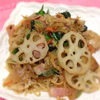 Snapdishの料理写真:レンコンと余った野菜で和風パスタ|naoさん