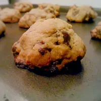 Snapdishの料理写真:Homemade Gluten-Free Chocolate Chip Cookies|Yasmin Phillipさん